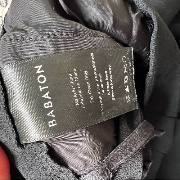 ARITZIA BABATON Conan Cropped Pant
Cropped crepe trousers black workwear 4 - Picture 10 of 12